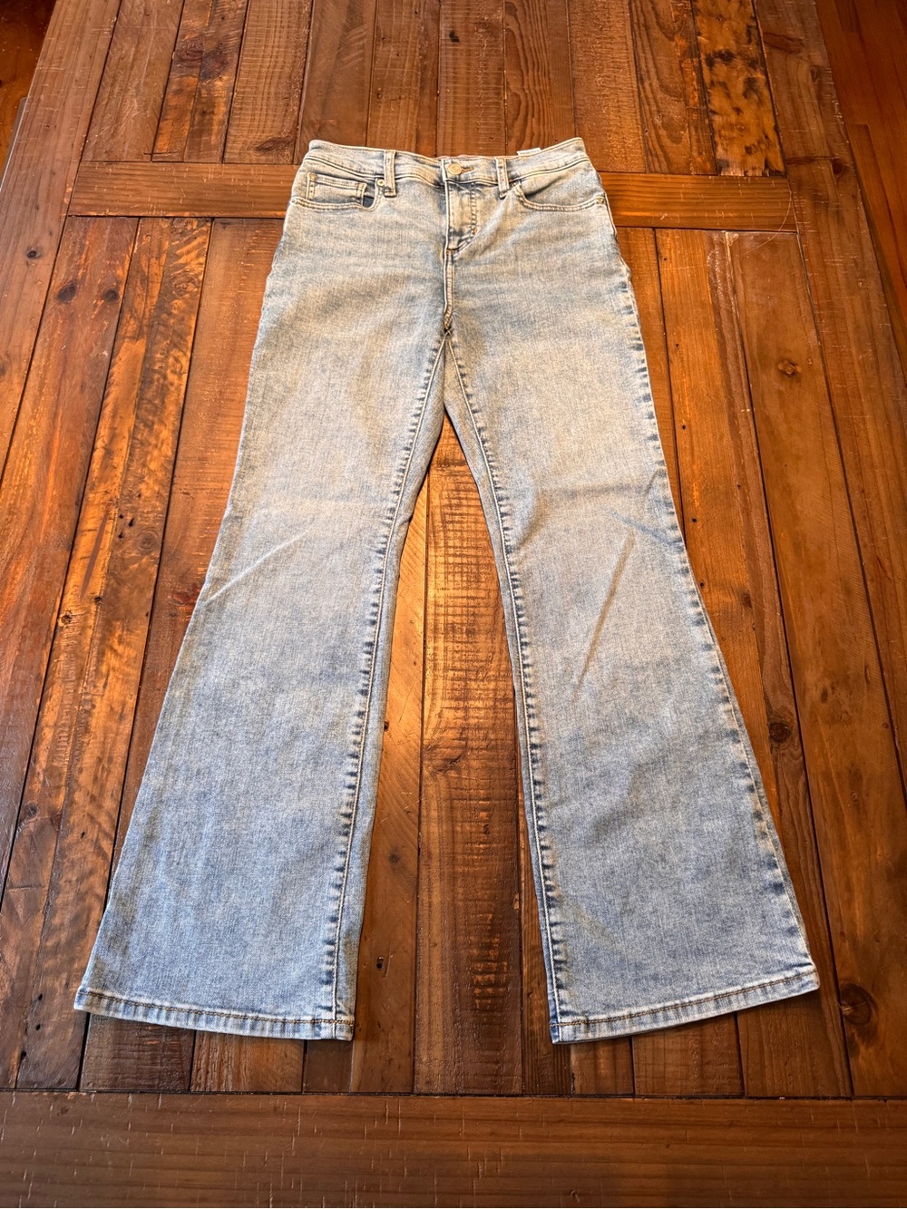 Banana Republic High Rise Bootcut Jean. Medium Wash. Size 2 Petite